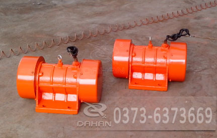 yzu-5-6臥式振動電機(jī)