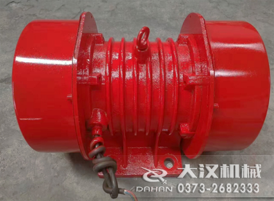 TZDC系列振動(dòng)電機(jī)